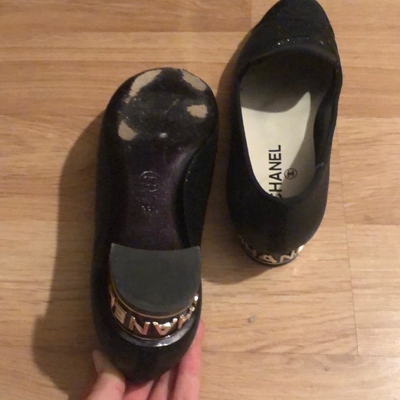 Authentic Chanel loafers- purchased from bergdorfs - Picture 4 of 4